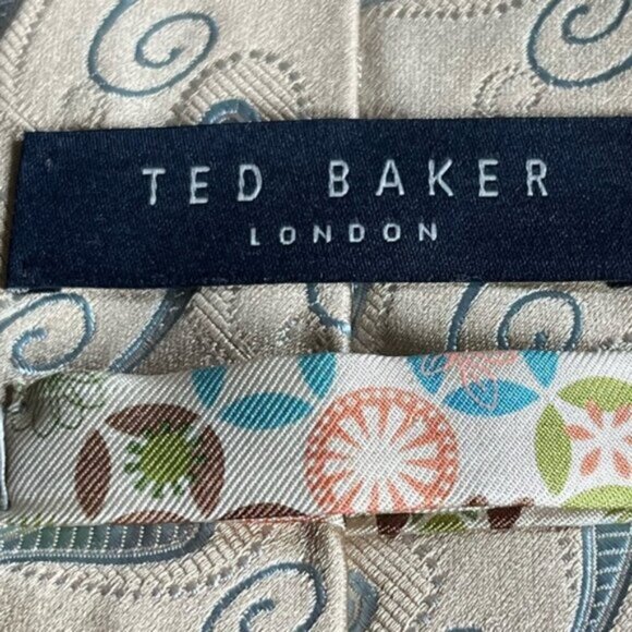 Ted Baker 60 x 3.5 Green Gold Paisley Silk Neck Tie - Picture 3 of 3